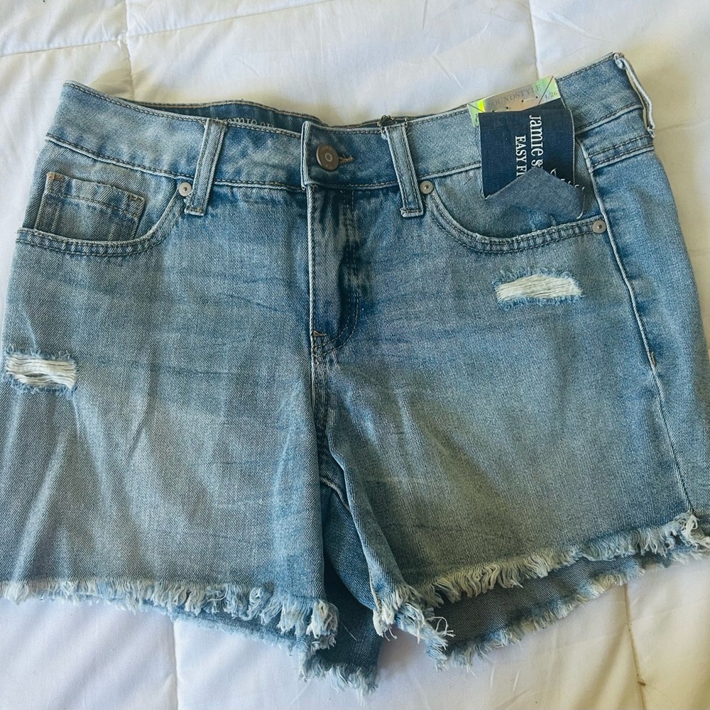 NWT - Sound Style Blue Denim Shorts. Women’s Size 4.